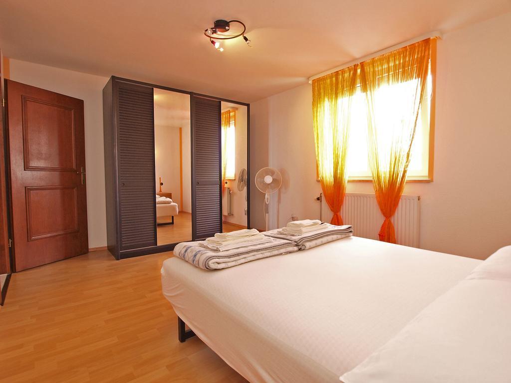 Apartments Denis 19 Фажана Экстерьер фото