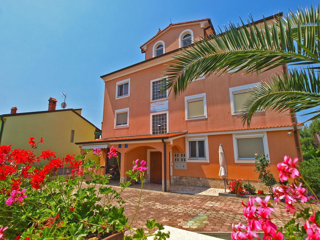 Apartments Denis 19 Фажана Экстерьер фото