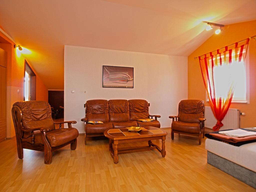 Apartments Denis 19 Фажана Экстерьер фото