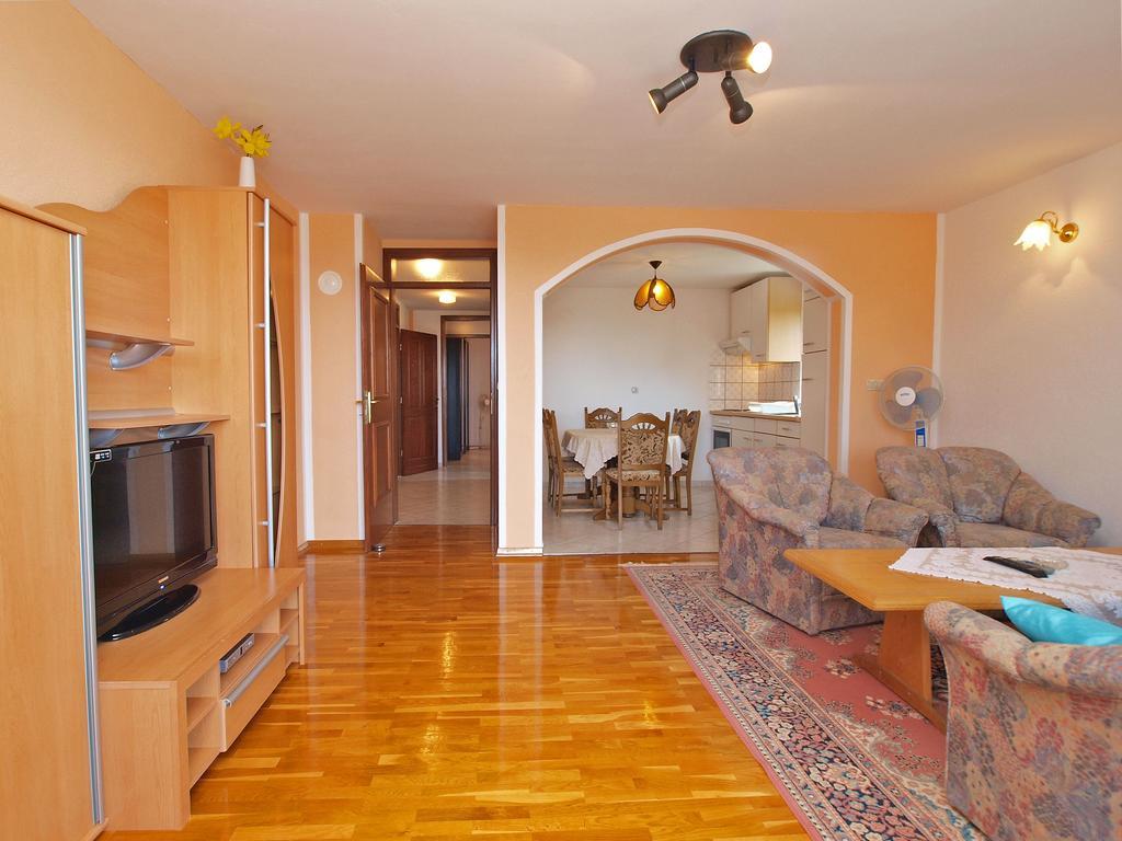 Apartments Denis 19 Фажана Экстерьер фото